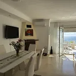 Alpesi faház Mediterranean Escape With Panoramic Sea Views