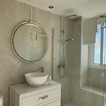 Mediterranean Escape With Panoramic Sea Views Alpesi faház *