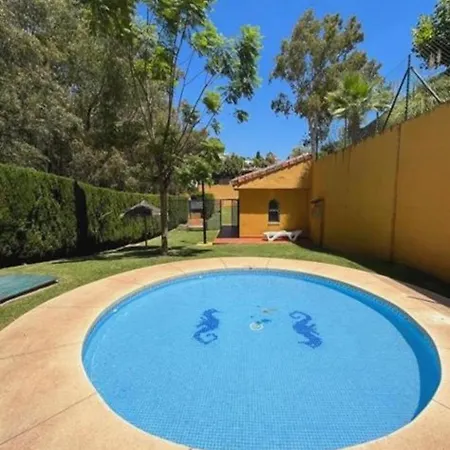 Chalet Mediterranean Escape With Panoramic Sea Views Benalmádena