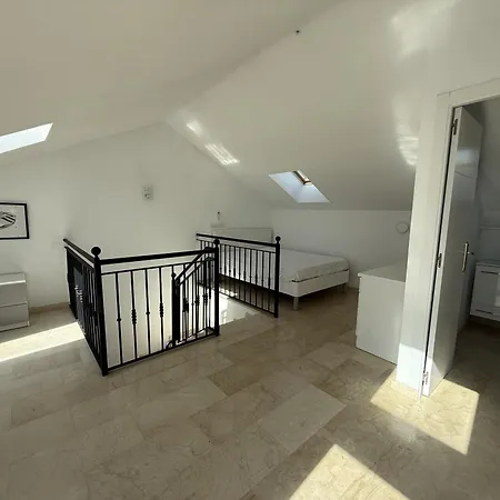 Alpesi faház Mediterranean Escape With Panoramic Sea Views Benalmádena