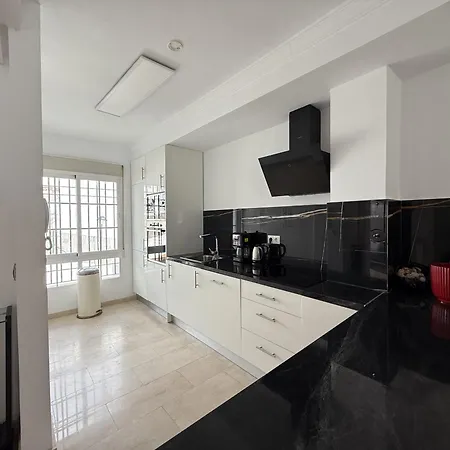 Alpesi faház Mediterranean Escape With Panoramic Sea Views Benalmádena