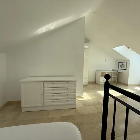 Chalet Mediterranean Escape With Panoramic Sea Views *