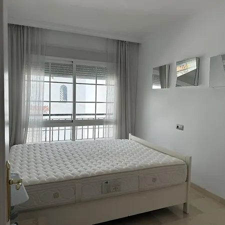Mediterranean Escape With Panoramic Sea Views *